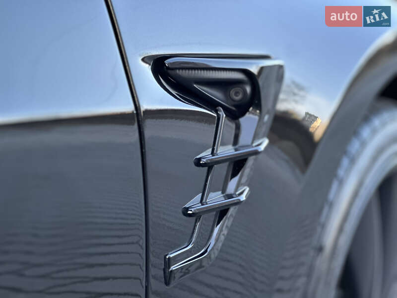 Седан Tesla Model 3 2019 в Тернополі