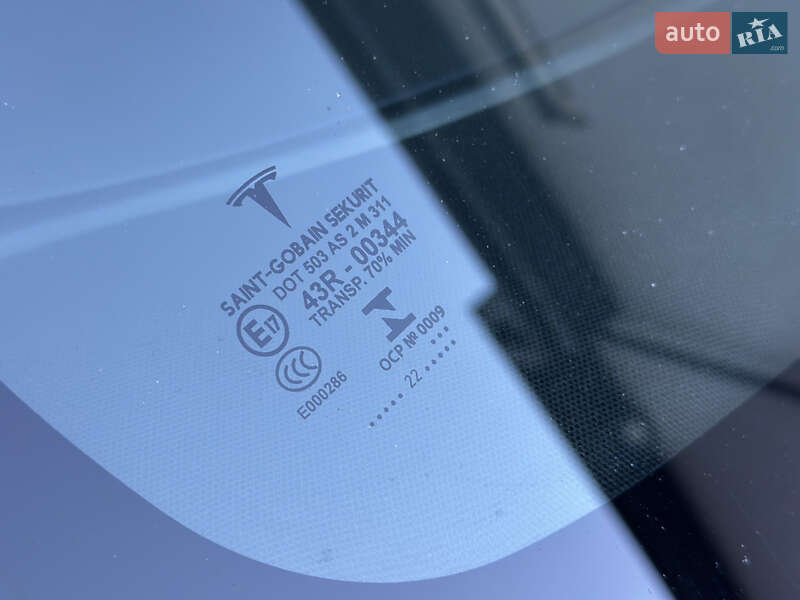 Седан Tesla Model 3 2019 в Тернополі