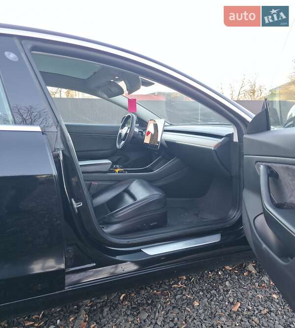 Седан Tesla Model 3 2019 в Луцьку фото 11 Седан Tesla Model 3 2019 в Луцьку