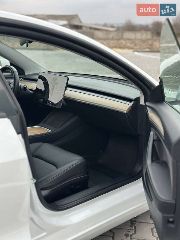 Седан Tesla Model 3 2021 в Дубно фото 14 Седан Tesla Model 3 2021 в Дубно