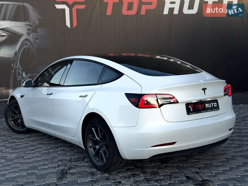 Седан Tesla Model 3 2023 в Львові фото 22 Седан Tesla Model 3 2023 в Львові