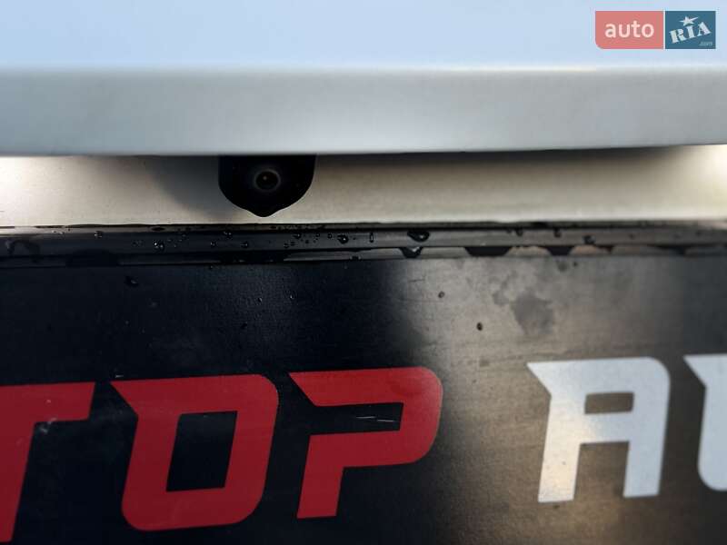 Седан Tesla Model 3 2023 в Львові фото 29 Седан Tesla Model 3 2023 в Львові