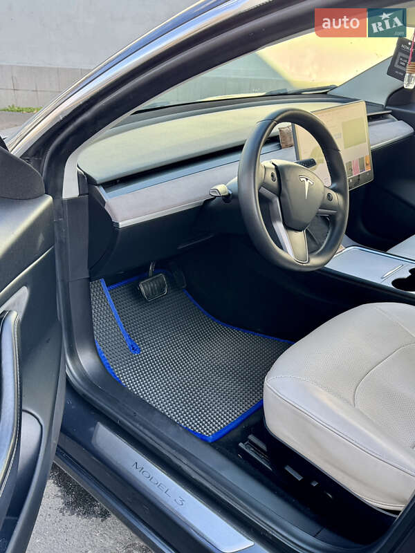Седан Tesla Model 3 2019 в Одессе