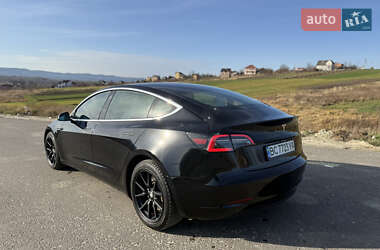 Седан Tesla Model 3 2019 в Дрогобыче