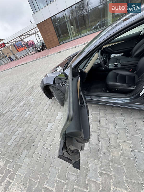 Седан Tesla Model 3 2022 в Рівному фото 14 Седан Tesla Model 3 2022 в Рівному