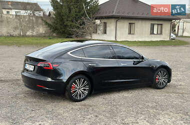 Седан Tesla Model 3 2018 в Луцке