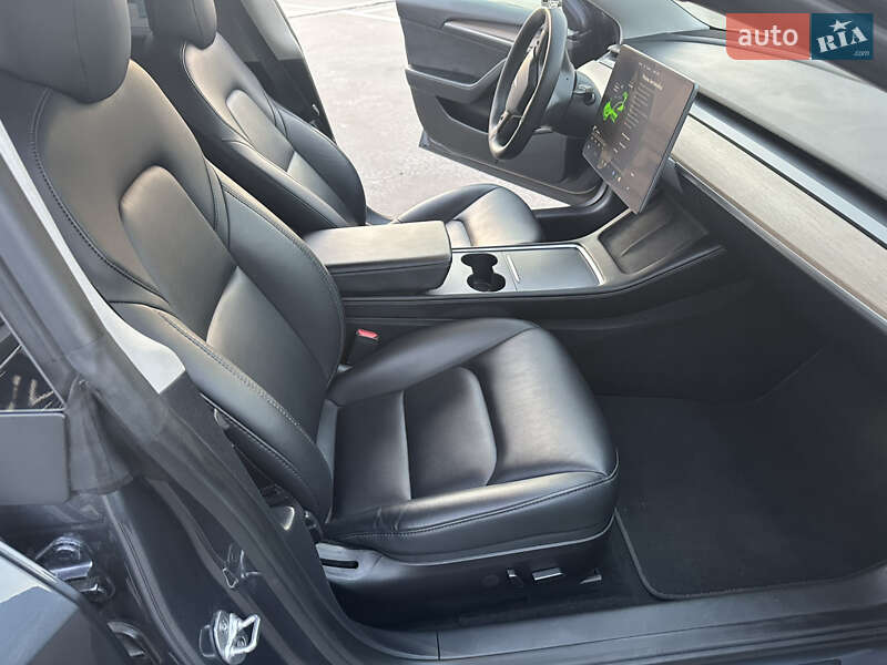 Седан Tesla Model 3 2022 в Киеве фото 16 Седан Tesla Model 3 2022 в Киеве