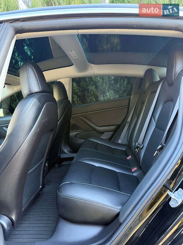 Седан Tesla Model 3 2019 в Самборі фото 21 Седан Tesla Model 3 2019 в Самборі