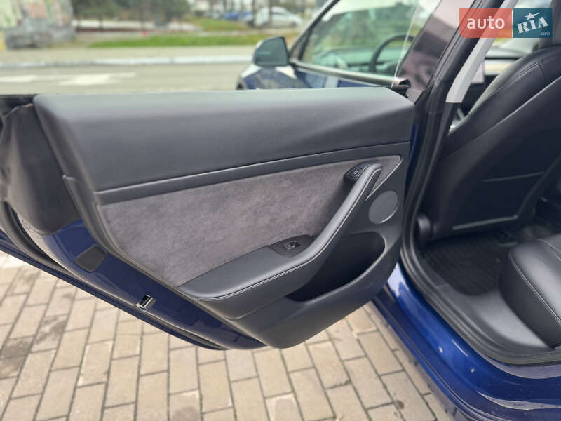Седан Tesla Model 3 2021 в Луцке фото 14 Седан Tesla Model 3 2021 в Луцке