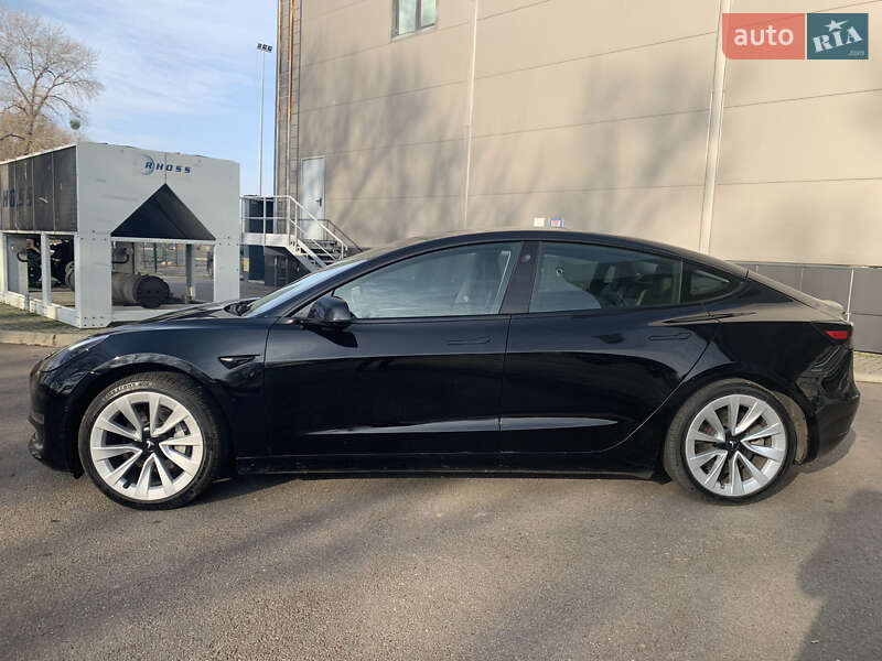Седан Tesla Model 3 2022 в Киеве фото 7 Седан Tesla Model 3 2022 в Киеве