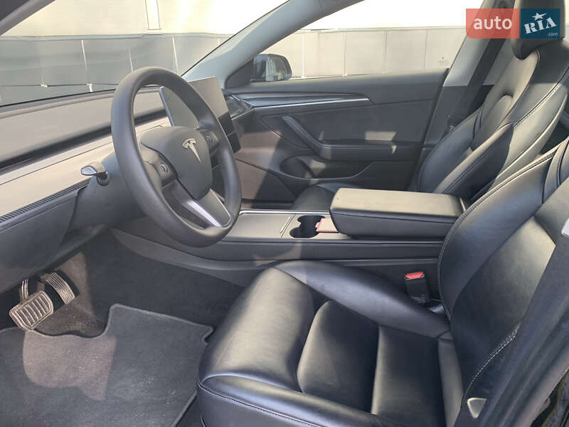 Седан Tesla Model 3 2022 в Киеве фото 24 Седан Tesla Model 3 2022 в Киеве
