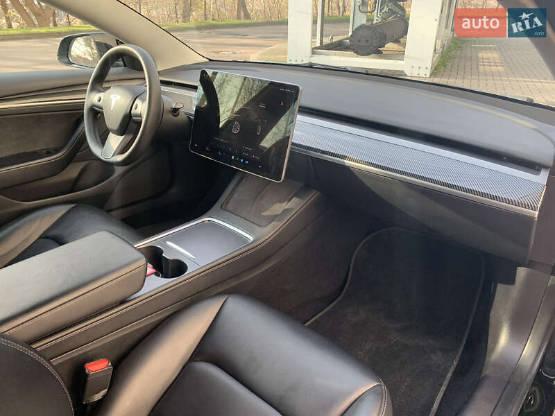 Седан Tesla Model 3 2022 в Киеве фото 25 Седан Tesla Model 3 2022 в Киеве