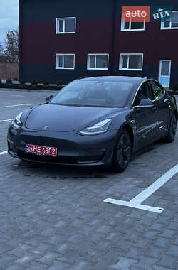 Седан Tesla Model 3 2019 в Дубно