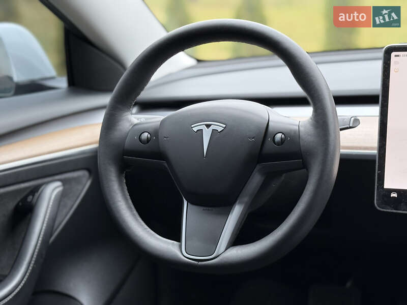 Седан Tesla Model 3 2023 в Львове фото 52 Седан Tesla Model 3 2023 в Львове