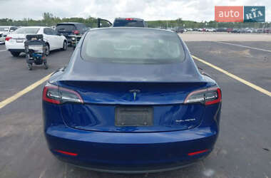 Седан Tesla Model 3 2022 в Києві