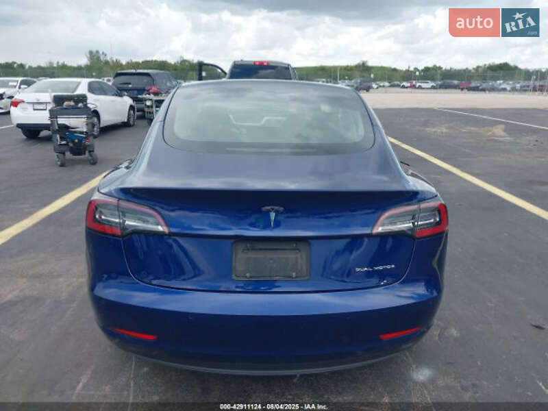 Седан Tesla Model 3 2022 в Киеве фото 6 Седан Tesla Model 3 2022 в Киеве