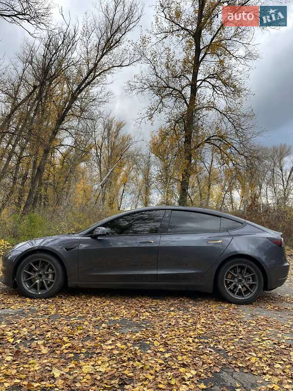 Седан Tesla Model 3 2023 в Кременчуці фото 5 Седан Tesla Model 3 2023 в Кременчуці