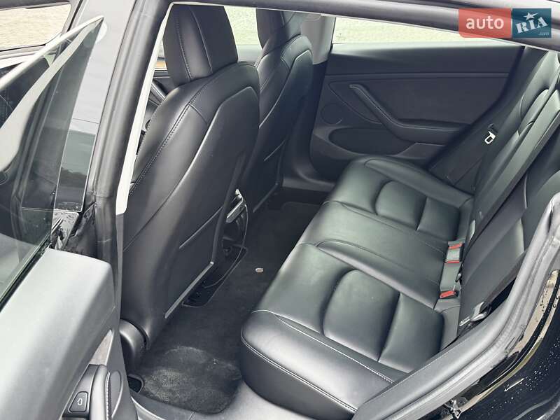 Седан Tesla Model 3 2021 в Луцьку фото 10 Седан Tesla Model 3 2021 в Луцьку