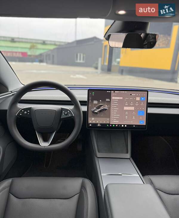 Седан Tesla Model 3 2025 в Києві