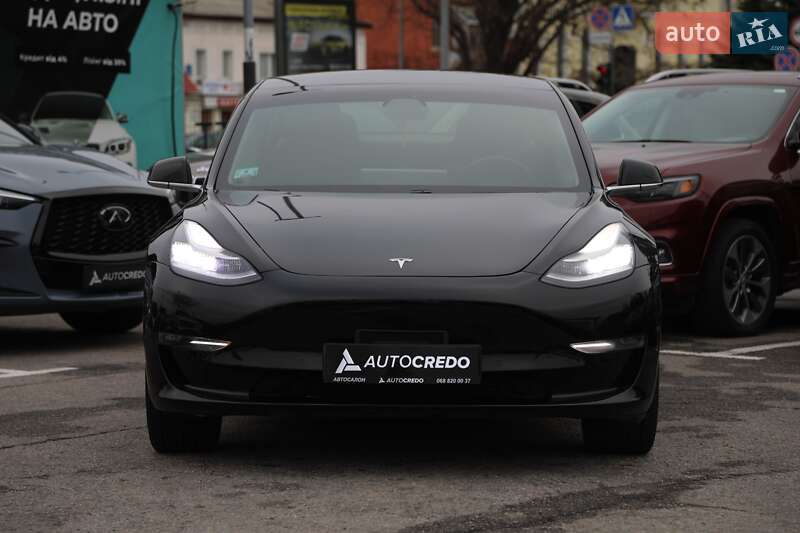 Седан Tesla Model 3 2019 в Харкові