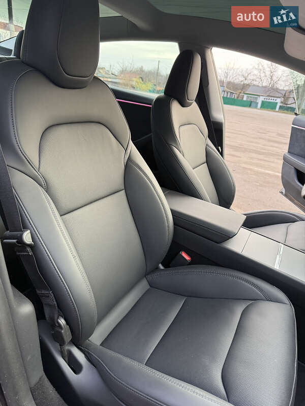 Седан Tesla Model 3 2024 в Киеве фото 38 Седан Tesla Model 3 2024 в Киеве