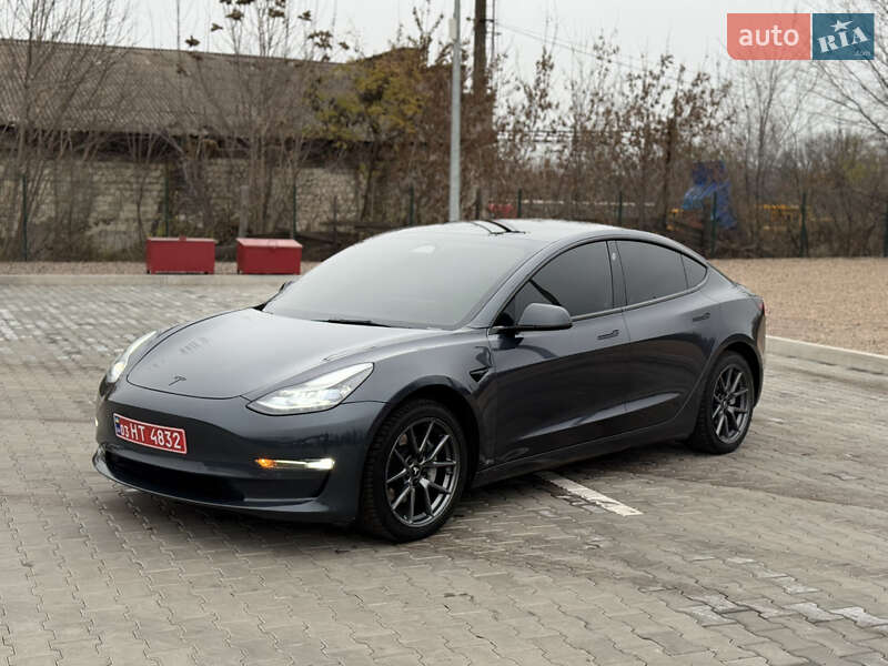 Седан Tesla Model 3 2022 в Кривому Розі фото 10 Седан Tesla Model 3 2022 в Кривому Розі