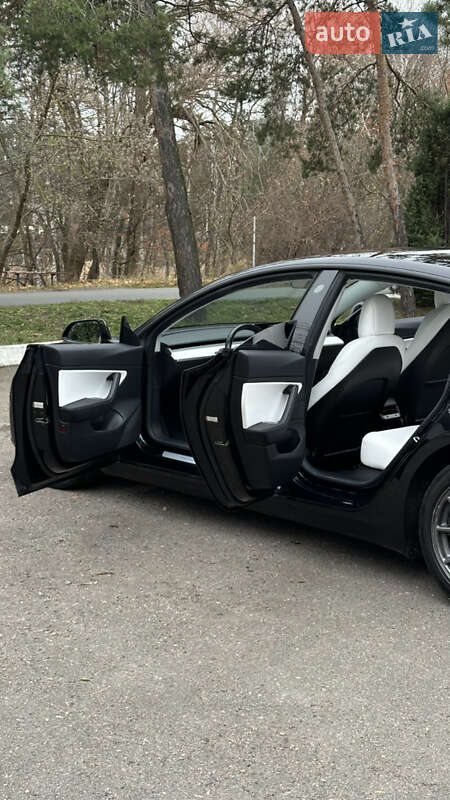 Седан Tesla Model 3 2018 в Черкасах фото 14 Седан Tesla Model 3 2018 в Черкасах