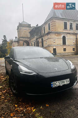 Седан Tesla Model 3 2019 в Николаеве