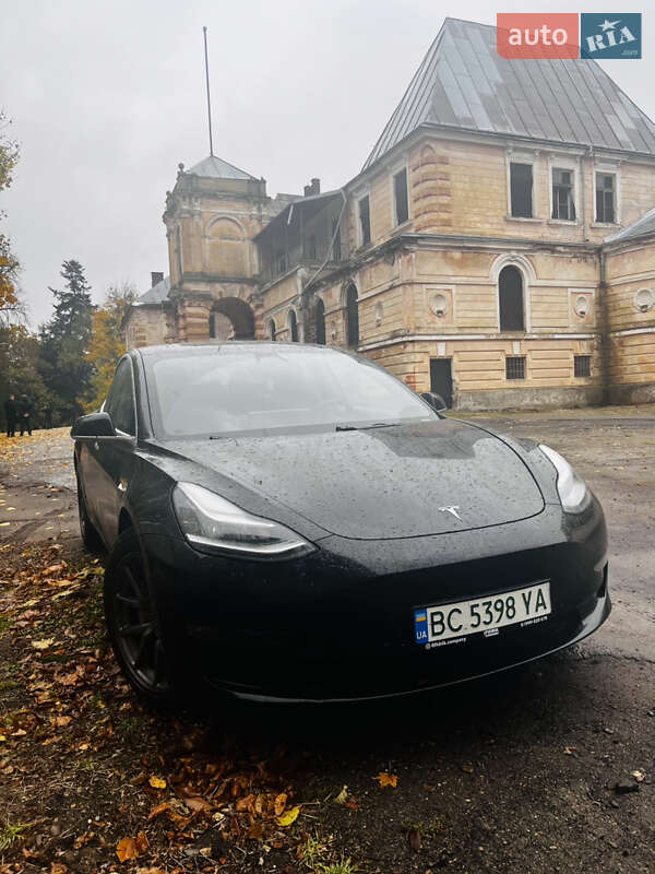 Tesla Model 3 2019 Tesla Model 3 2019