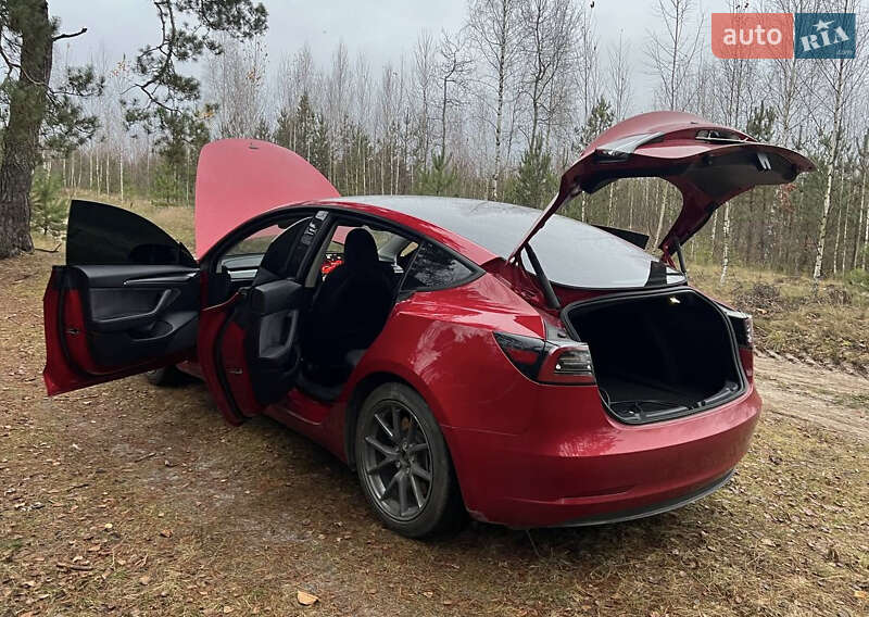 Седан Tesla Model 3 2023 в Житомире фото 35 Седан Tesla Model 3 2023 в Житомире