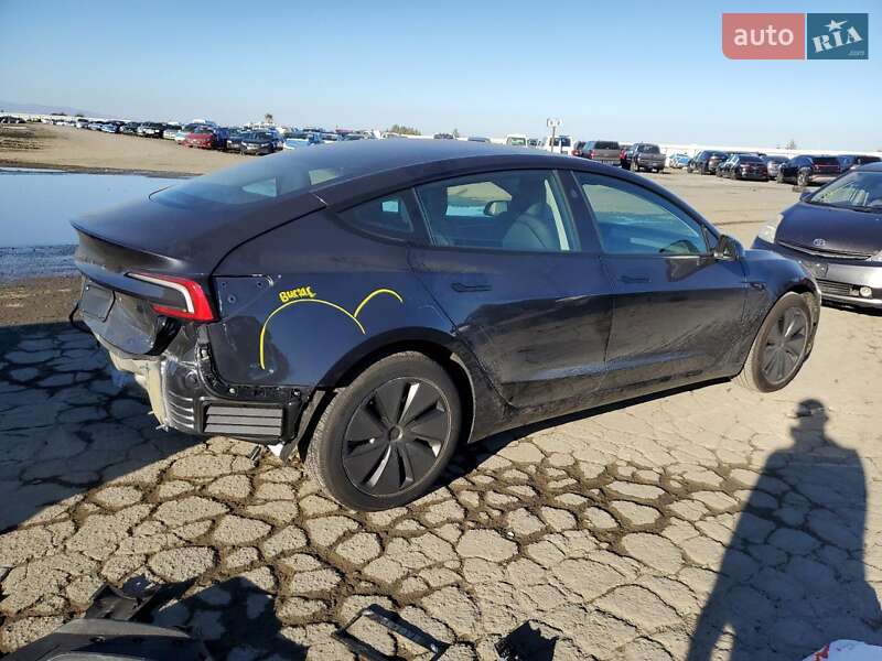 Седан Tesla Model 3 2025 в Львові