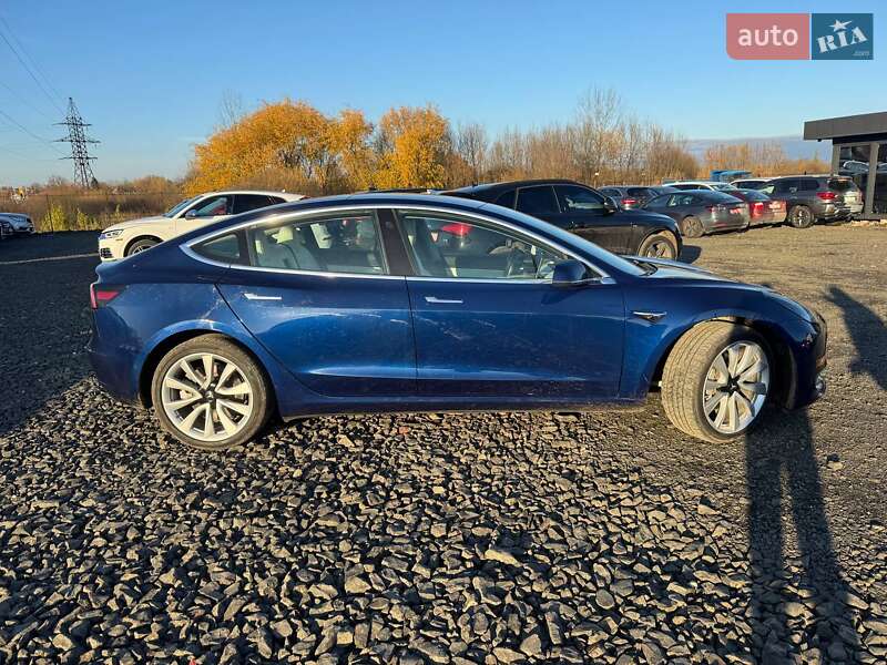 Седан Tesla Model 3 2018 в Луцьку