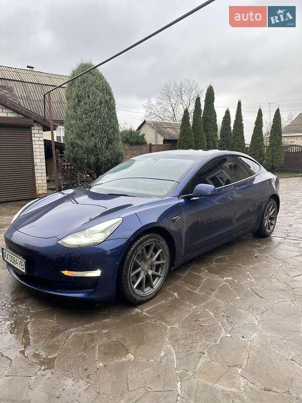 Седан Tesla Model 3 2022 в Харкові