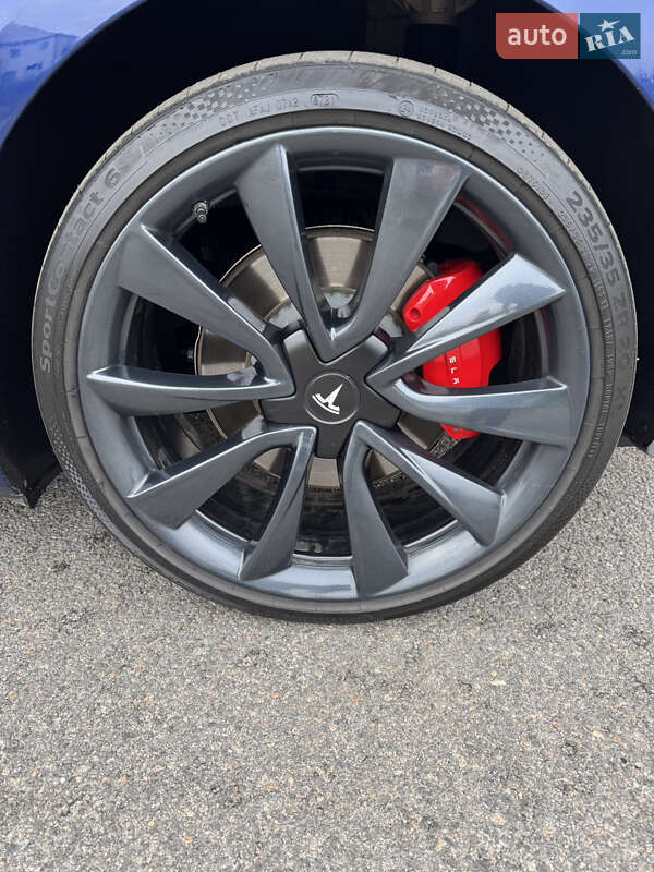 Седан Tesla Model 3 2020 в Днепре