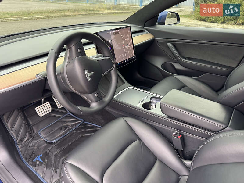 Седан Tesla Model 3 2020 в Днепре