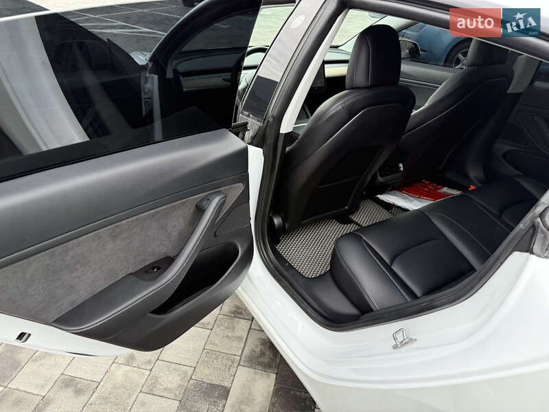 Седан Tesla Model 3 2021 в Виннице фото 10 Седан Tesla Model 3 2021 в Виннице