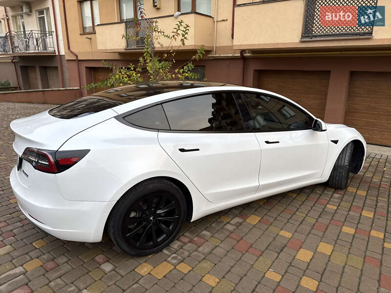 Седан Tesla Model 3 2021 в Ужгороде фото 6 Седан Tesla Model 3 2021 в Ужгороде