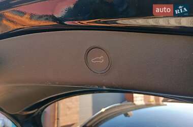Седан Tesla Model 3 2020 в Луцке