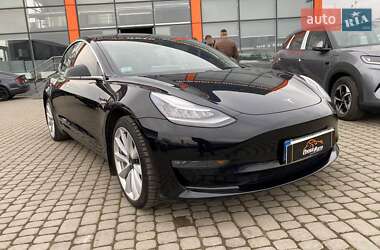 Седан Tesla Model 3 2018 в Львові
