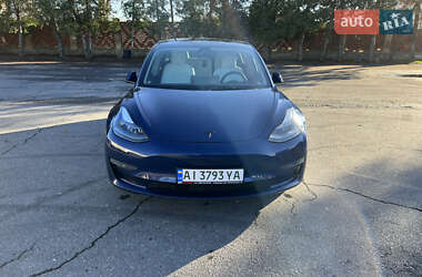 Седан Tesla Model 3 2022 в Ужгороді