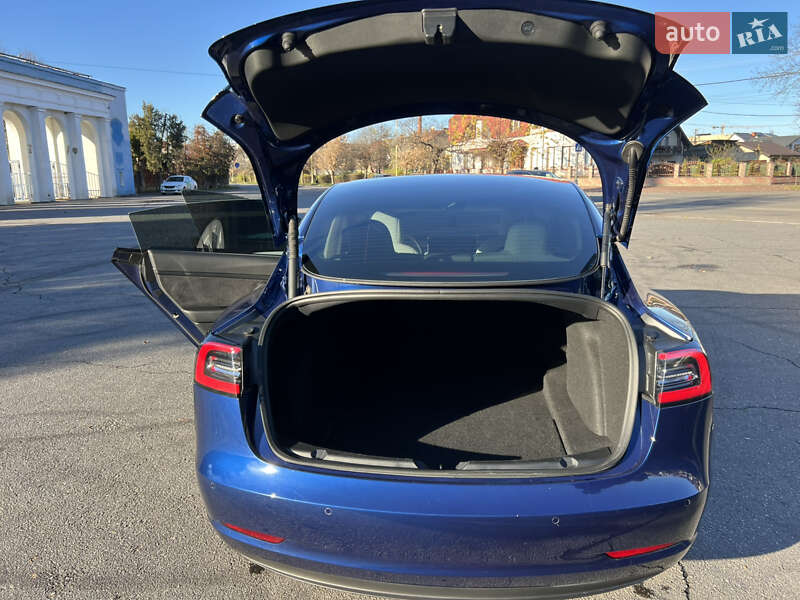 Седан Tesla Model 3 2022 в Ужгороде фото 16 Седан Tesla Model 3 2022 в Ужгороде