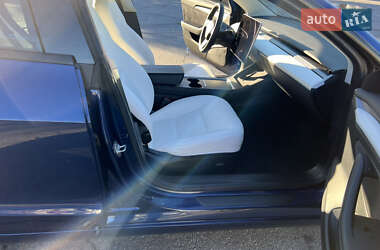 Седан Tesla Model 3 2022 в Ужгороді