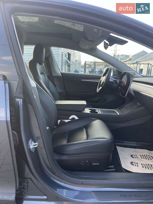 Седан Tesla Model 3 2022 в Львове фото 43 Седан Tesla Model 3 2022 в Львове