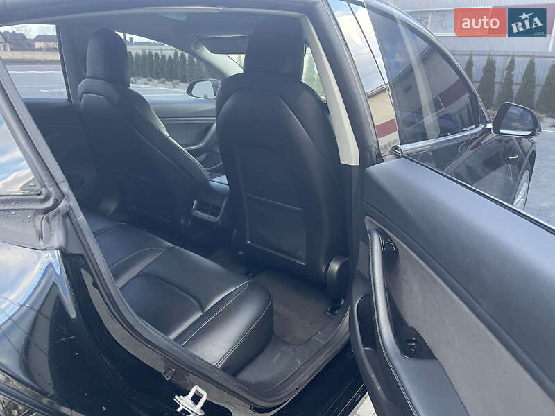 Седан Tesla Model 3 2018 в Луцке фото 10 Седан Tesla Model 3 2018 в Луцке