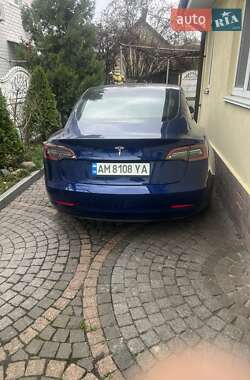 Седан Tesla Model 3 2023 в Житомире