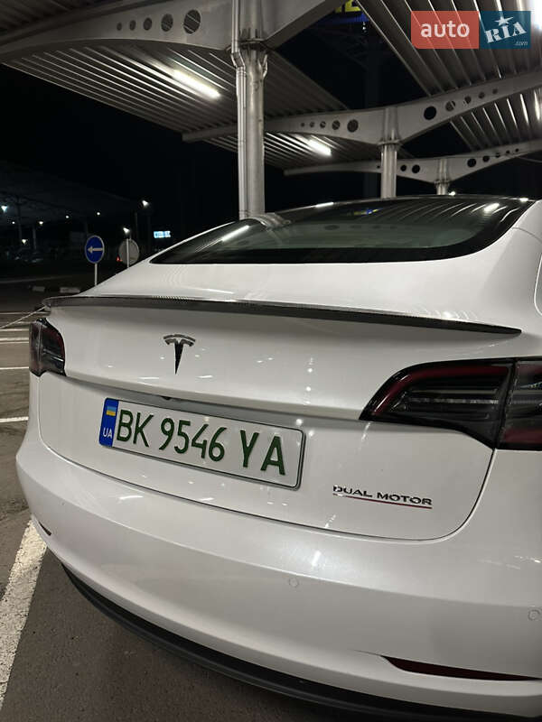 Седан Tesla Model 3 2022 в Ровно фото 12 Седан Tesla Model 3 2022 в Ровно