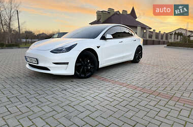 Седан Tesla Model 3 2021 в Золочеві