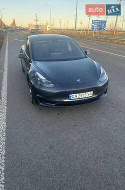 Седан Tesla Model 3 2022 в Черкасах