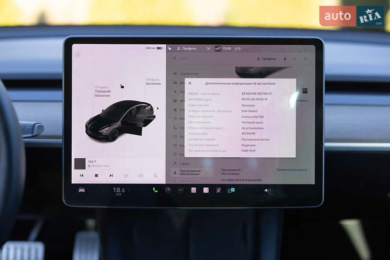 Седан Tesla Model 3 2021 в Львові