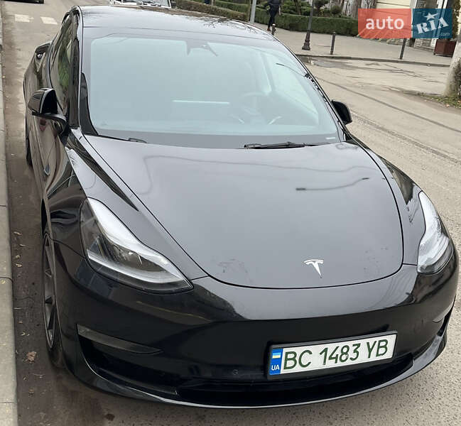 Седан Tesla Model 3 2022 в Золочеві фото Седан Tesla Model 3 2022 в Золочеві
